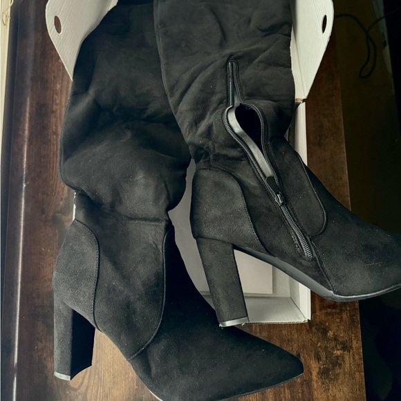 Black Thigh High Over The Knee Faux Fur Boots (size 11) - Picture 2 of 12